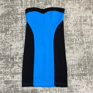 🔥4/20! Forever 21 Blue & black strapless dress. Size Small